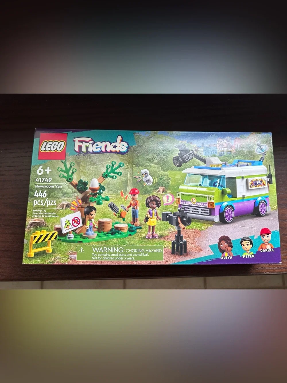 Lego Friends News Van & Outdoor Reporter Playset
